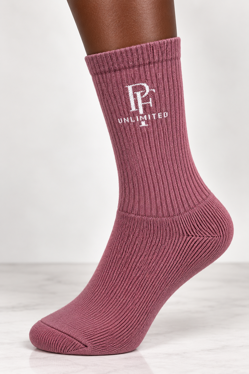 PHYSIQUE FIT UNLIMITED CREW SOCKS